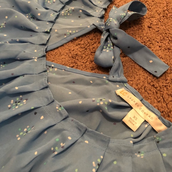 🌻3/$20🌻 Lauren Conrad blouse xs blue - Picture 2 of 6